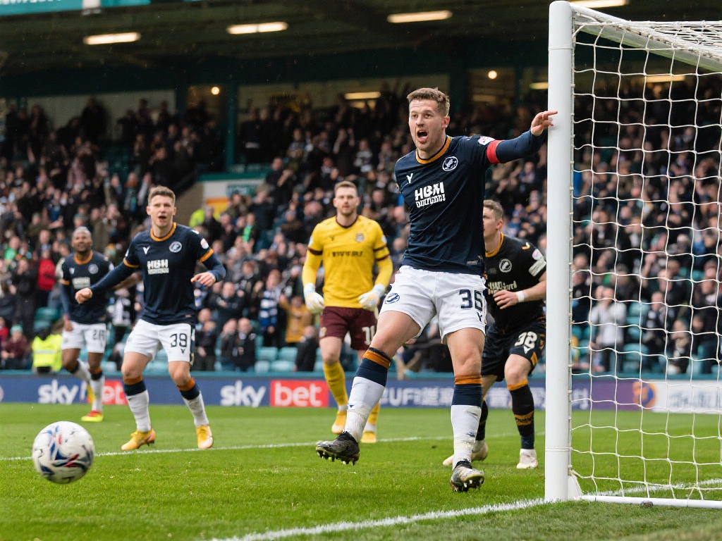 成功吸引了 成功吸引了