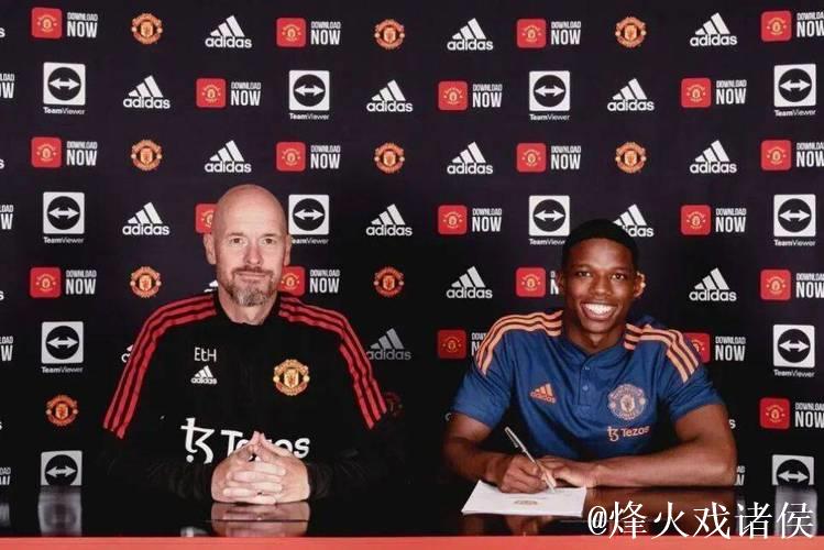 给钱就卖!曼联冬窗清洗26岁水货 加盟4年0球0助攻 给钱就卖!曼联冬窗清洗26岁水货 加盟4年0球0助攻