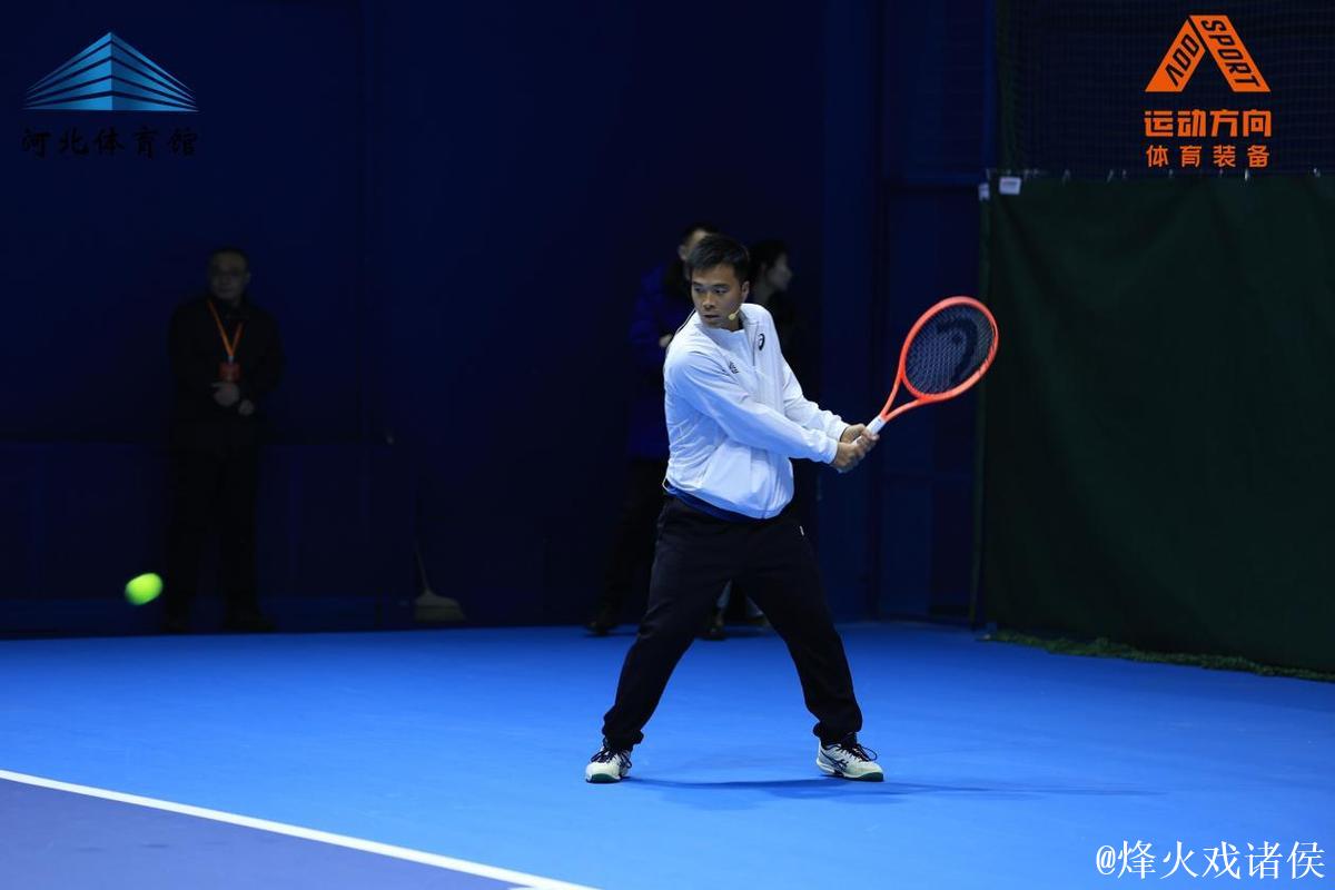 第五届“金球制胜”网球大奖赛开赛 孙发京到场 第五届“金球制胜”网球大奖赛开赛 孙发京到场